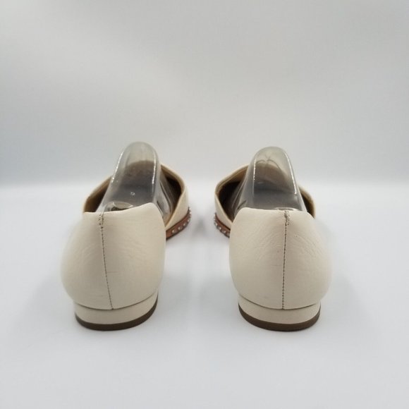 Stylish Black and White Women's Loafers - Picture 12 of 16